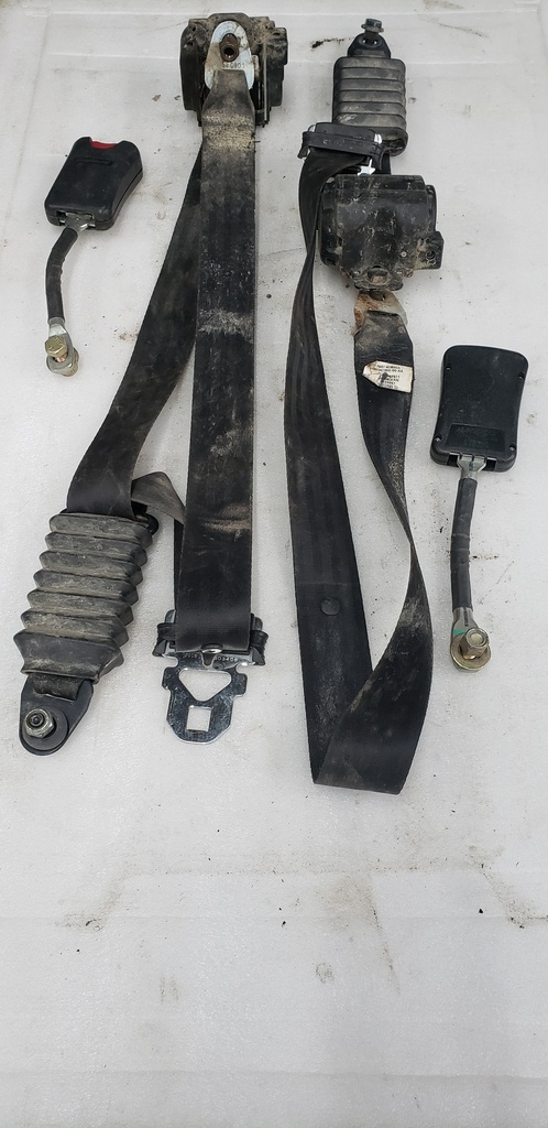 3 point seat belt assembly