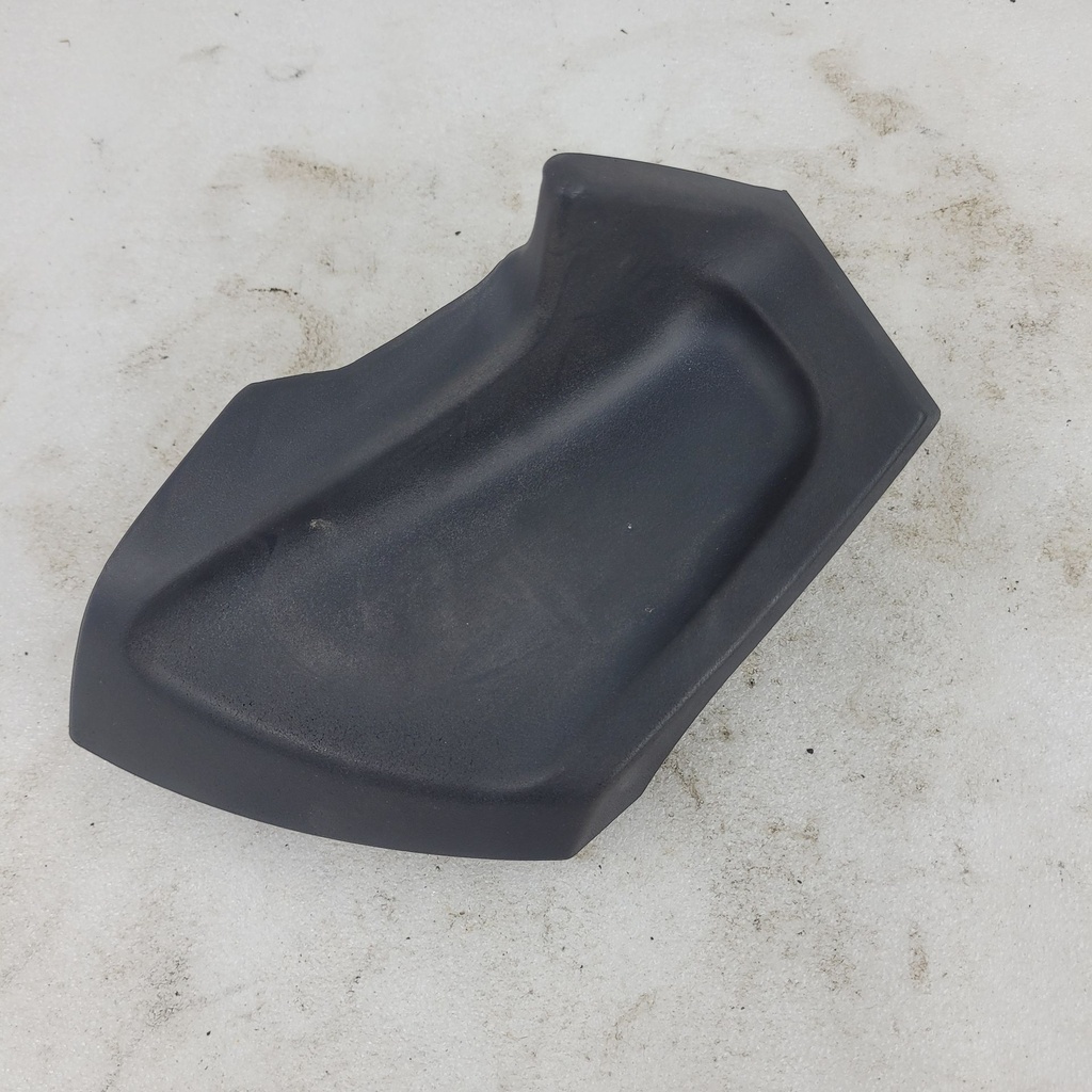 deep black, lh arm rest