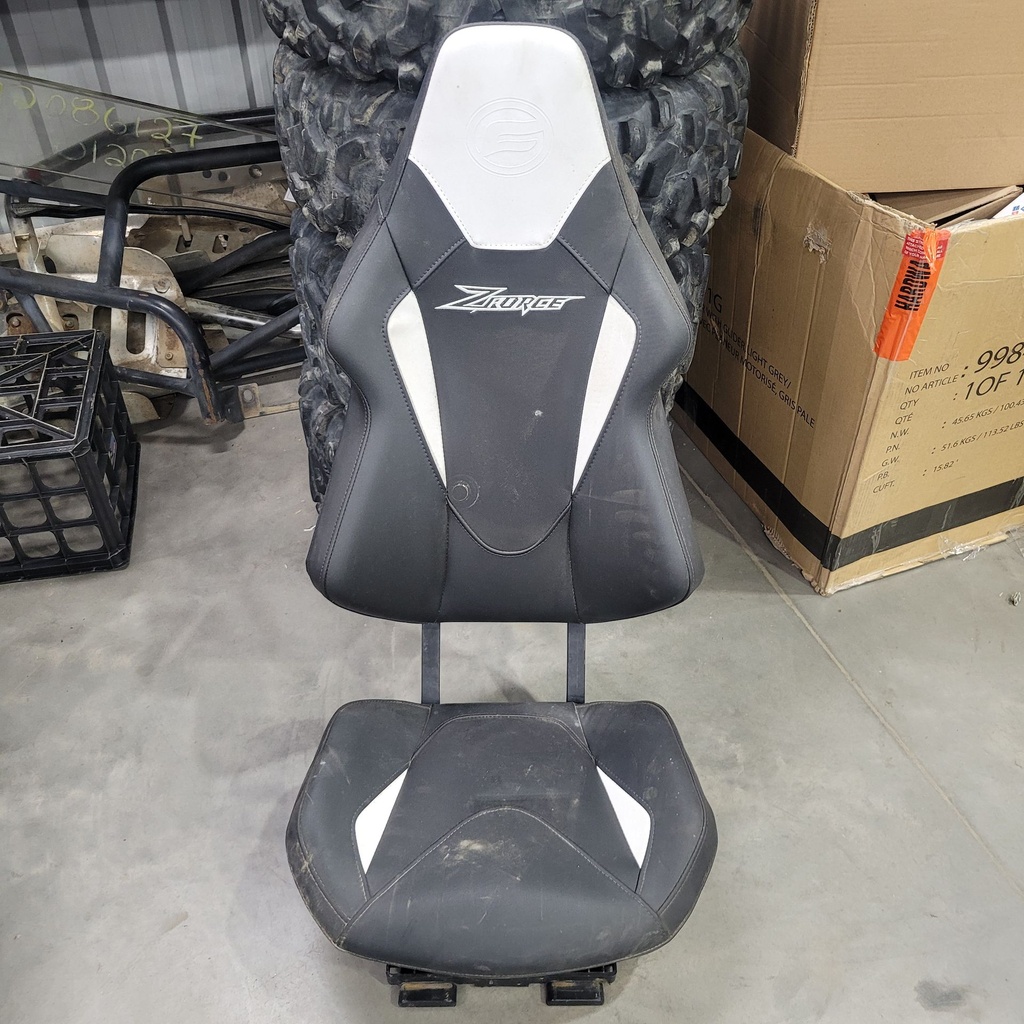 seat, black/white