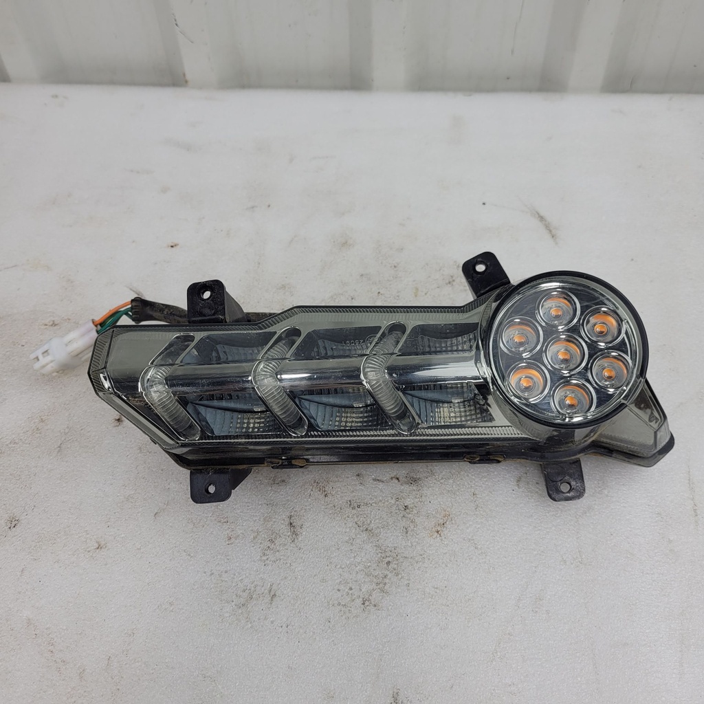 lh tail light