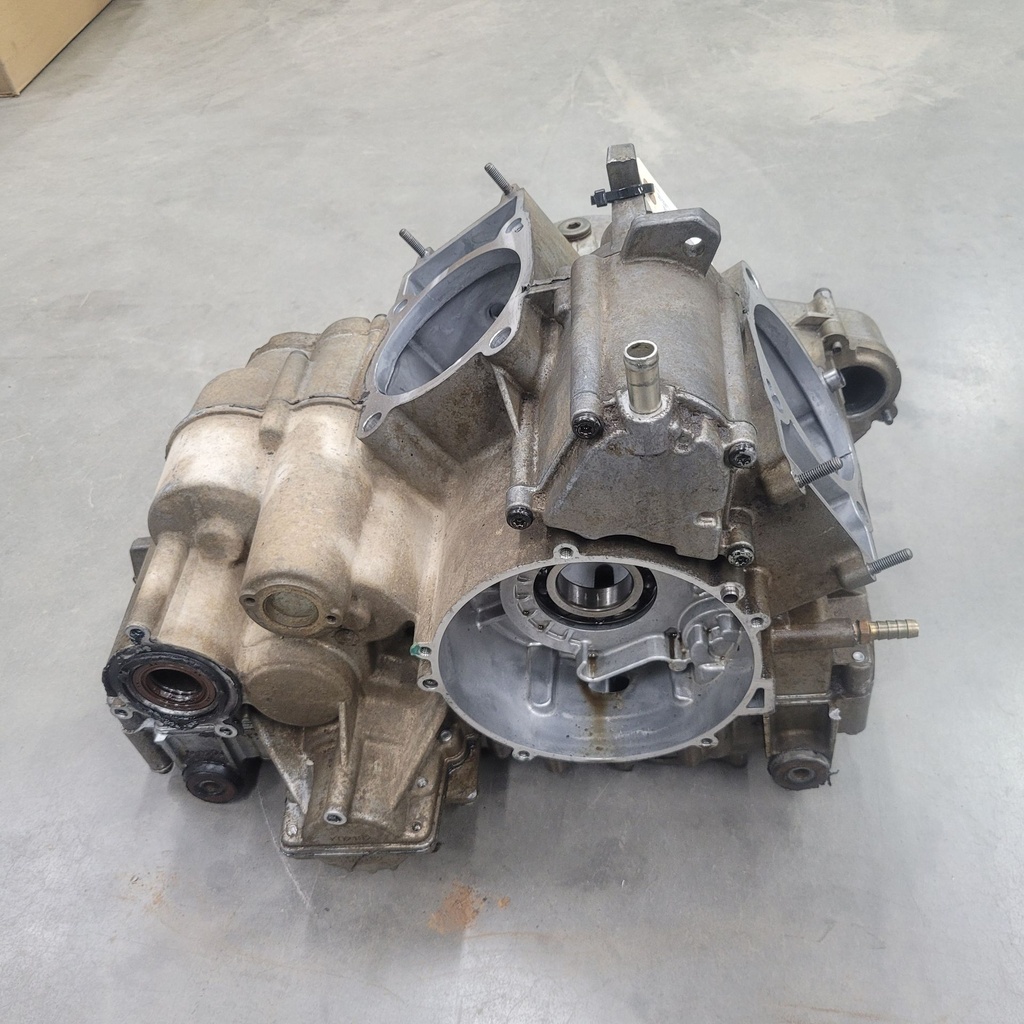 crankcase,asm w/bearings (h2 k) (inc. 2-13)