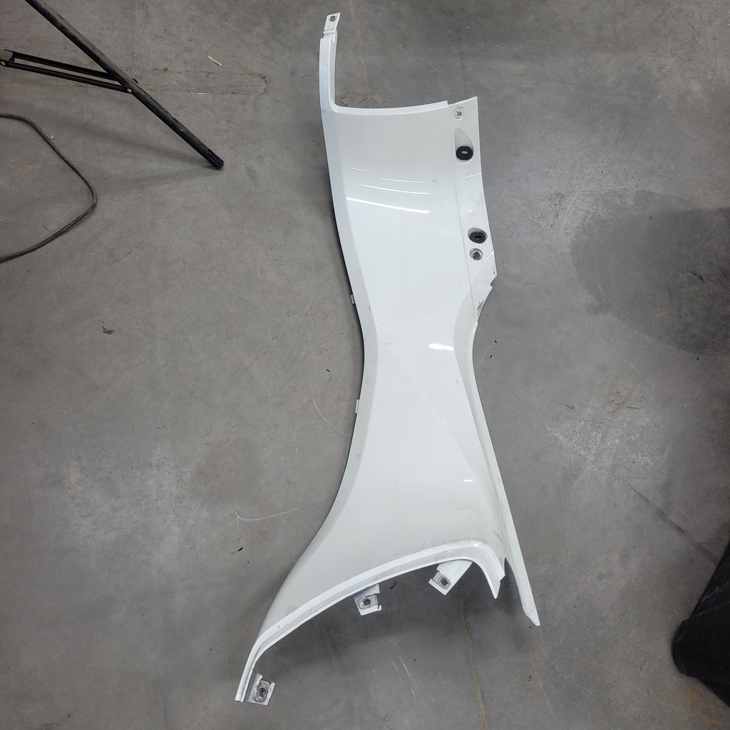 white lh lateral panel white model