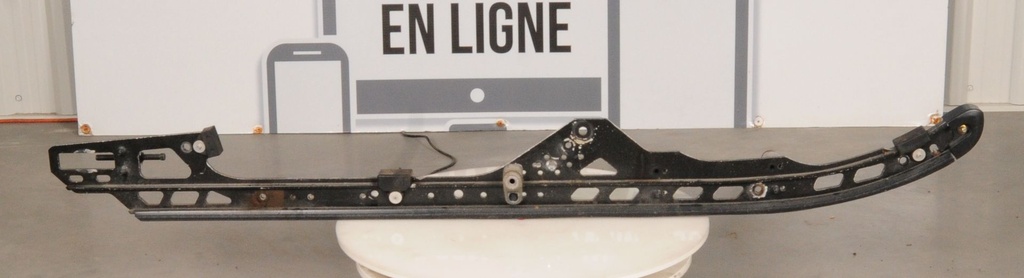 black, runner 137"