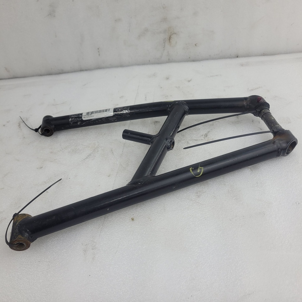a-arm, lower black (inc. eight no. 2)