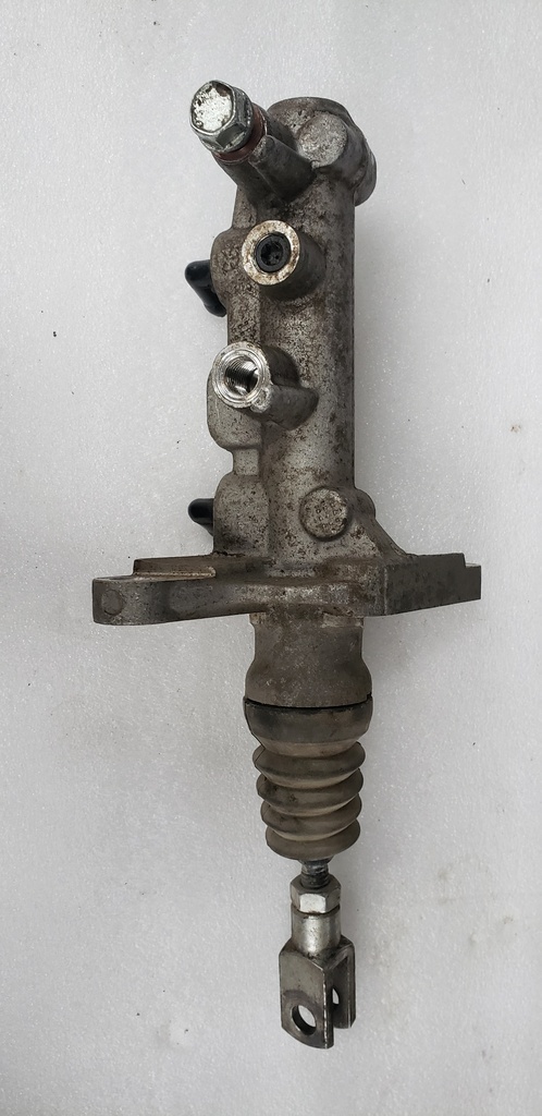 Master Cylinder