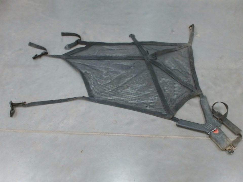 front rh safety net include buckle 715900398