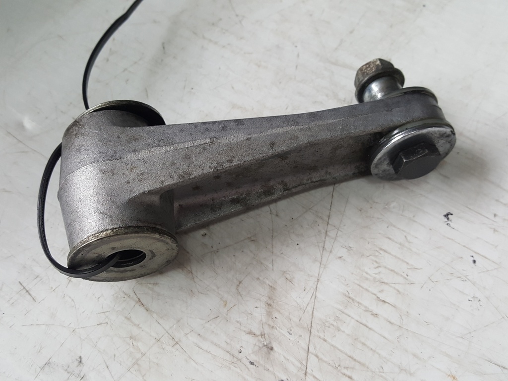 arm pivot assy