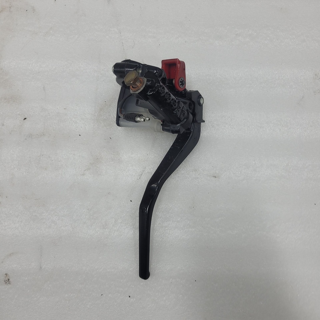 master cylinder assy