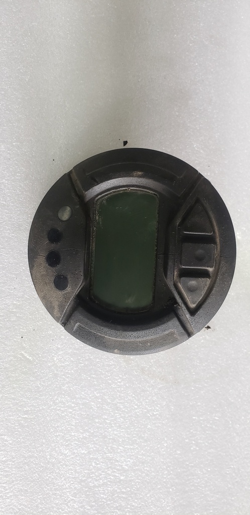 GAUGE ,PS-IS0 - ARCTIC-CAT- 0520-266