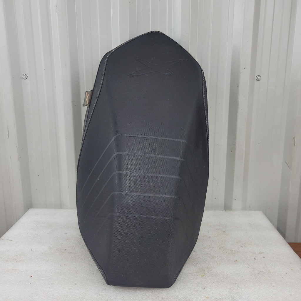 seat cover deep black