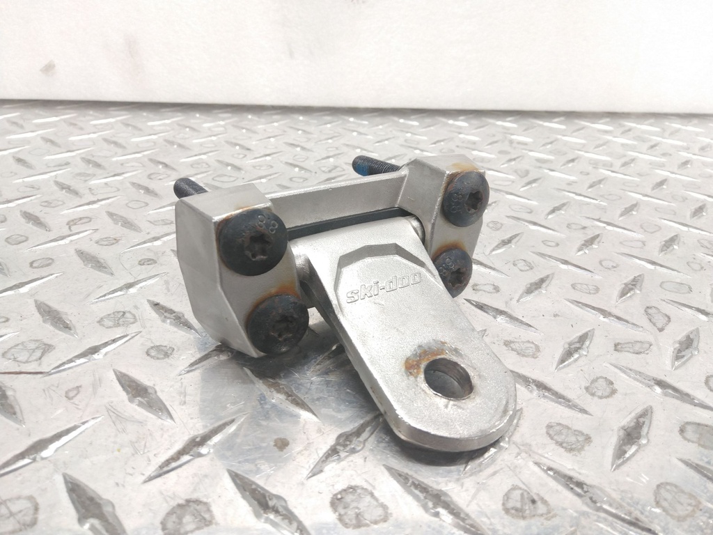 Heavy-Duty Tongue Hitch