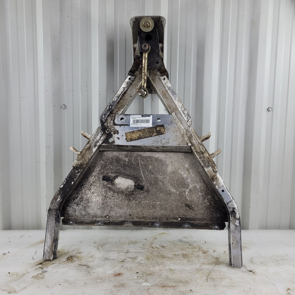 (new ref. 3707-131) frame, lower - 4-stroke - weldment