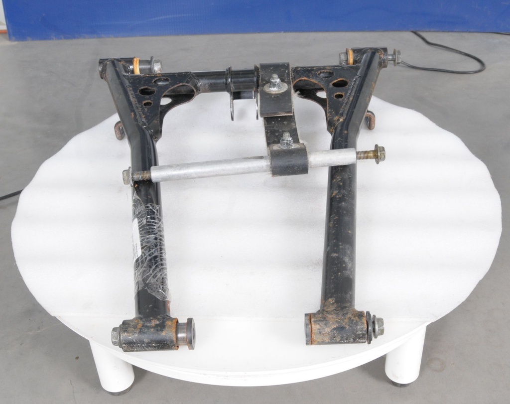 trail arm assembly, front, blac
