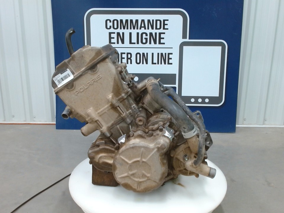 900-short block w/oil tank the short block assembly contains a crankcase assembly, cylinder and cylinder head assembly, a piston & crankshaft assembly, and oil tank. prior authorization required.