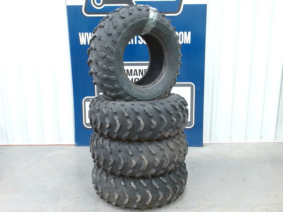 Set pneus 25X11-12 Usagés
