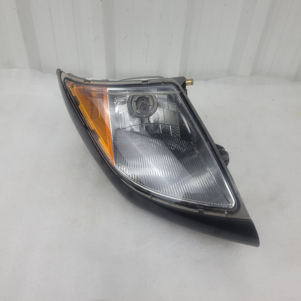 (new ref. 0509-126) headlight,rh-assy(trl&spt) (rb 0509-126) (inc. 2-3)