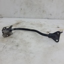 rh fender rear support